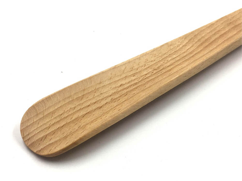 Lesena žlica za obuvanje 64 cm